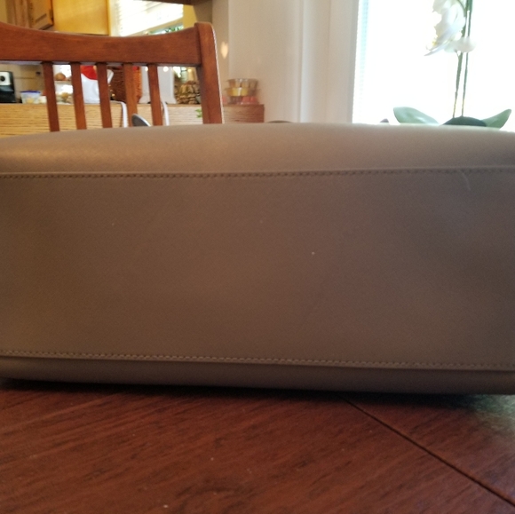 Authentic Tory Burch gray saffiano leather tote in like new condition. - Picture 5 of 13